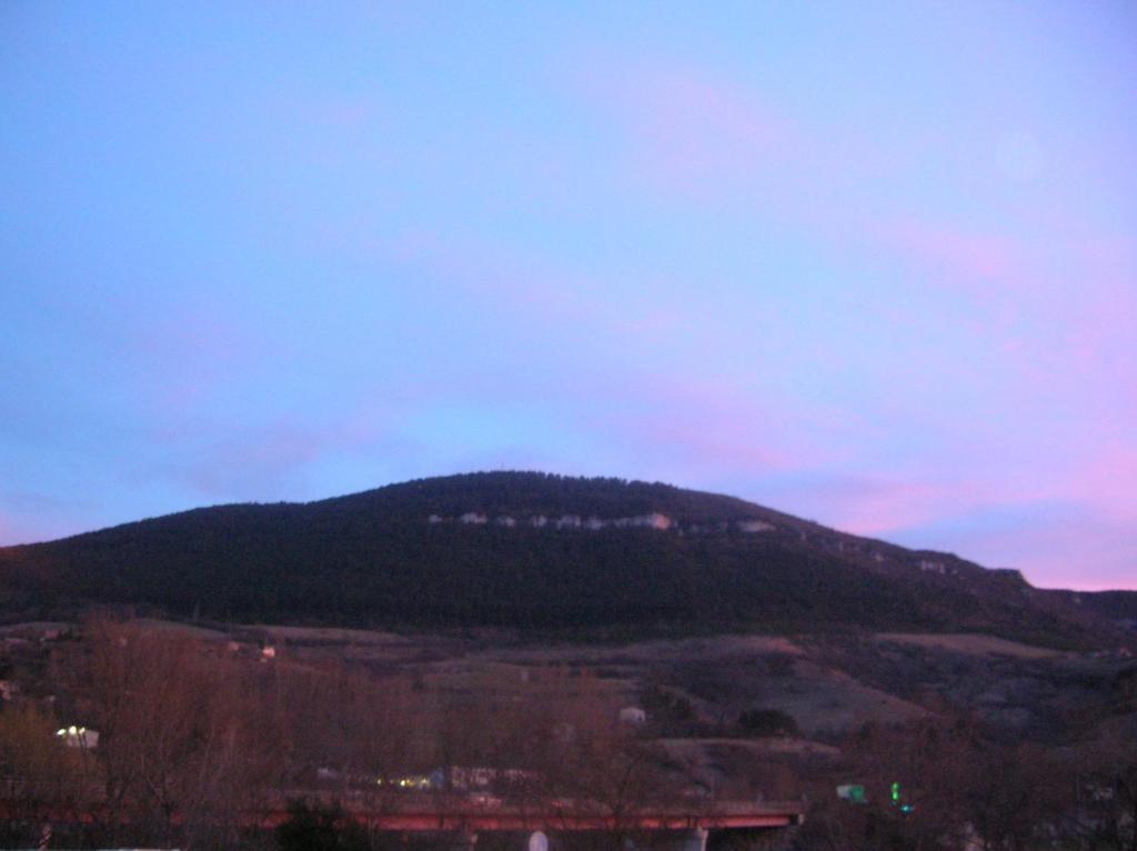 Les Berges Du Tarn Aparthotel Millau Zewnętrze zdjęcie