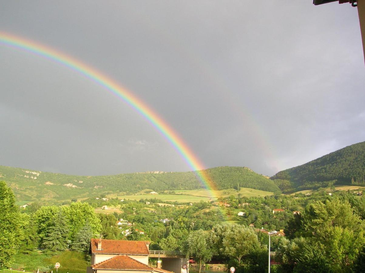 Les Berges Du Tarn Aparthotel Millau Zewnętrze zdjęcie